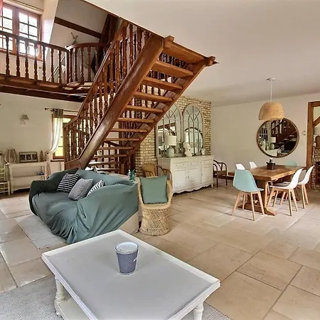 Villa Annonce Professionnelle. Jolie Maison De 4 Avec Jardin A Proximite De La Plage, Pour 8 Personnes. Wifi