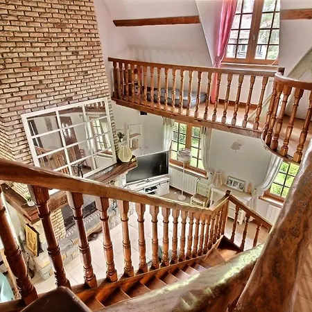 Annonce Professionnelle. Jolie Maison De 4 Avec Jardin A Proximite De La Plage, Pour 8 Personnes. Wifi Villa