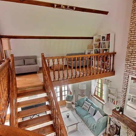 Annonce Professionnelle. Jolie Maison De 4 Avec Jardin A Proximite De La Plage, Pour 8 Personnes. Wifi Villa Hardelot-Plage